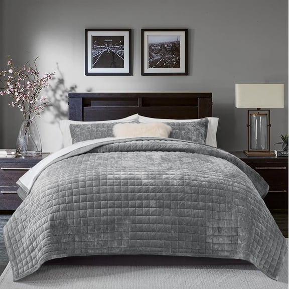EVERGRACE Luxury Velvet Quilt Set King Size, Lightweight Velvet Comforter Set, Oversized Bedspread Coverlet Quilted Bedding Set, with 2 Matching Pillow Shams, for All Season, Gray