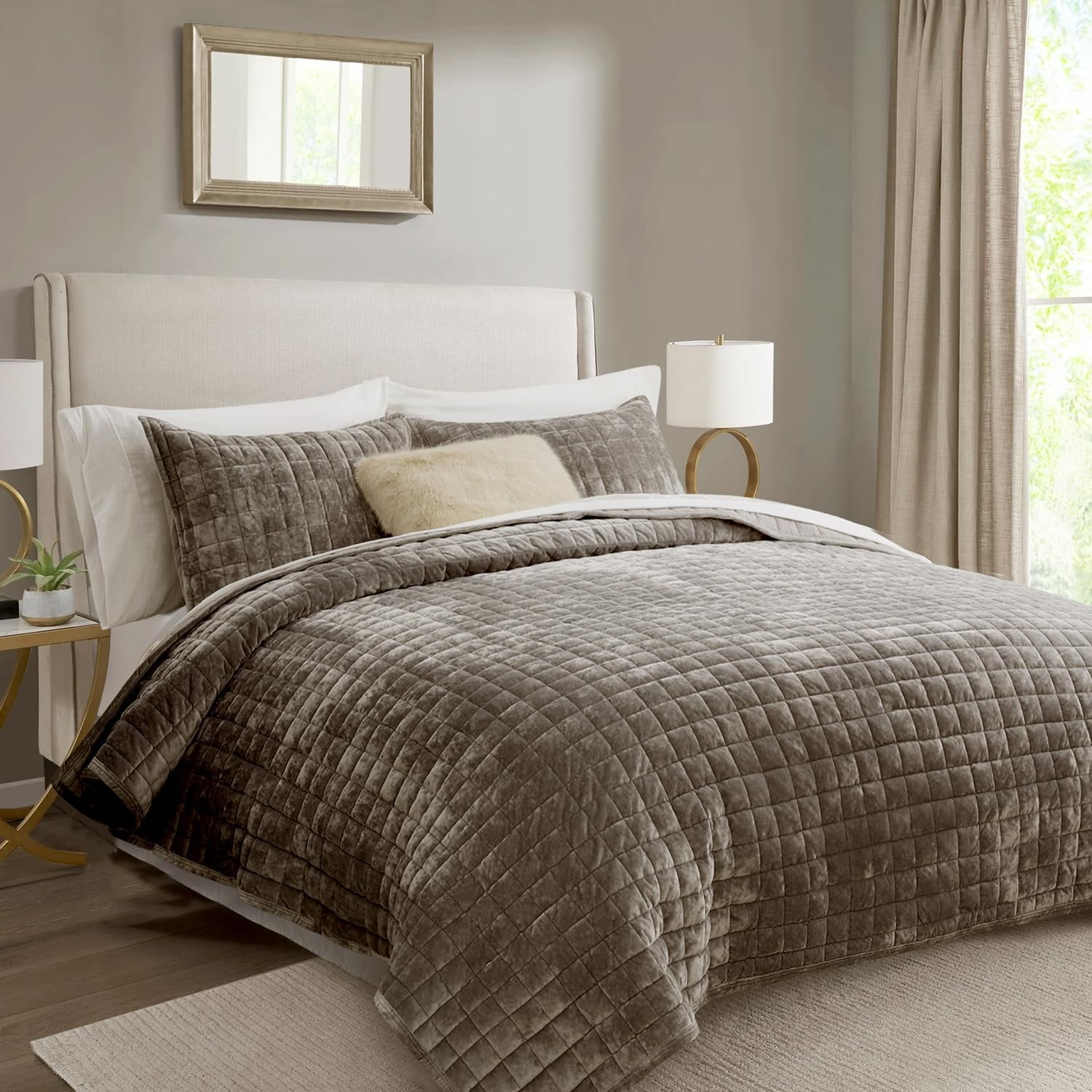 EVERGRACE Luxury Velvet Quilt Set, Lightweight Velvet Comforter Set ...