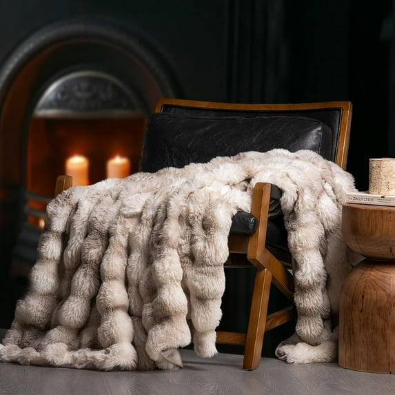 EVERGRACE Ultra Soft Luxury Fluffy Ridgeline Faux Rabbit Fur Throw Blanket, Thick Warm Bubble Throw for Bed, Cozy Plush Reversible Blankets for Couch, Chair, Sofa, Light Grey, 50x60 Inches, 870 GSM