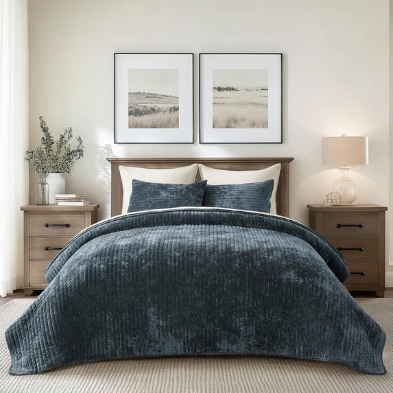 EVERGRACE Velvet Quilt Set King Size, Luxurious Soft Striped Channel Bedding Set, Lightweight Velvet Comforter for All Season, Oversized Bedspread Coverlet with 2 Matching Shams, Stormy Blue