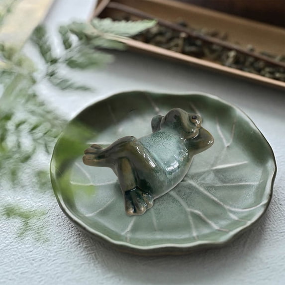 EWASWON Ceramic Frog Statue Outdoor Garden Decor Realistic Looking Frog Figurine Mini Ceramic Ornament for Indoor Patio Yard Decoration