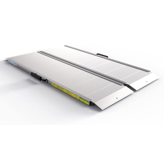 EZ-ACCESS TRAVERSE SINGLEFOLD EDGELESS RAMP 4-FT