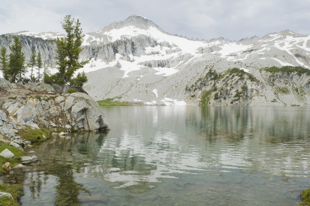 Eagle Cap Wilderness Oregon United States Of America Glacier Peak And Glacier Lake In The Wallowa Mountains Canvas Art - Dan Sherwood Design Pics (19 x 12)