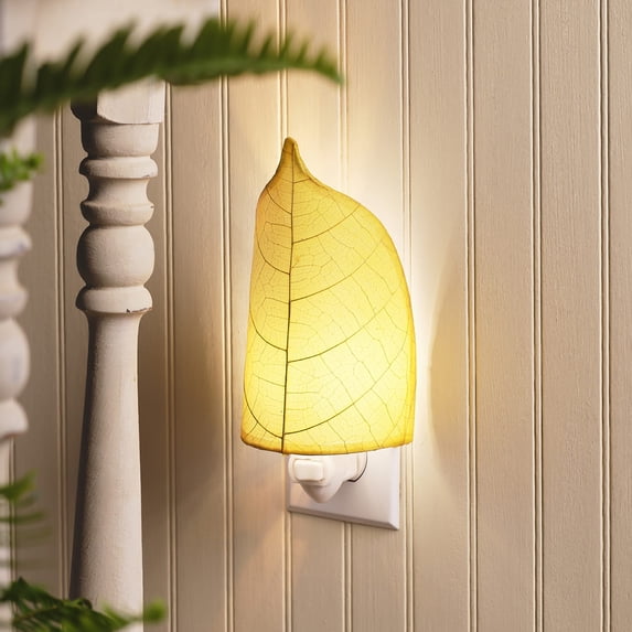 Eangee Leaf Night Light Yellow