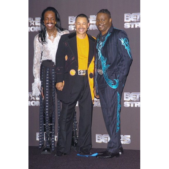 Earth Wind And Fire In The Press Room For Bet Silver Anniversary Celebration, The Shrine Auditorium, Los Angeles, Ca,