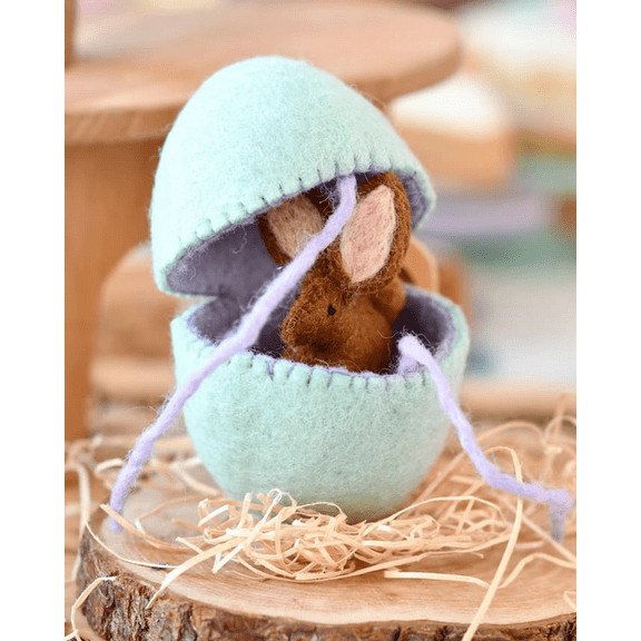 Easter Felt Egg with Hidden Surprise Inside - Handmade Wool Felt Egg Opens to Reveal Miniature Animal, Pastel Spring Decor for Holiday Table & Basket