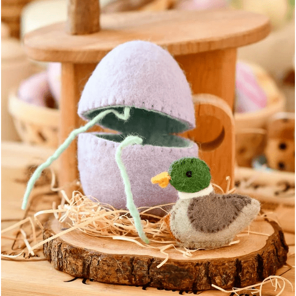 Easter Felt Egg with Hidden Surprise Inside - Handmade Wool Felt Egg Opens to Reveal Miniature Animal, Pastel Spring Decor for Holiday Table & Basket