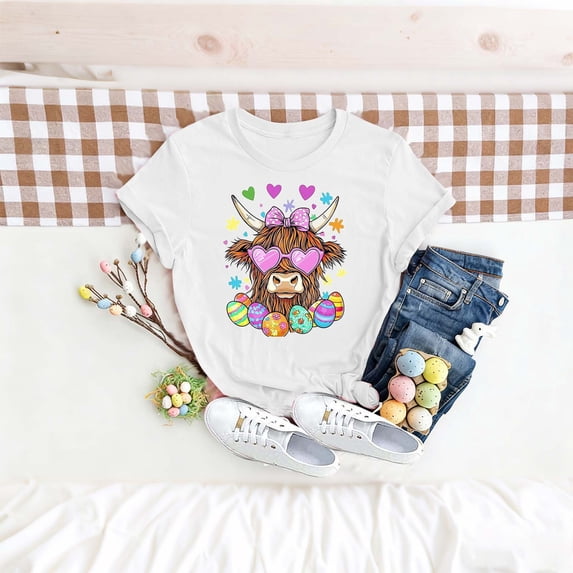 Easter Shirt for Women Highland Cow With Heart Sunglasses Graphic Tee Short Sleeve Crewneck Casual Festival Apparel Holiday Gift For Fans