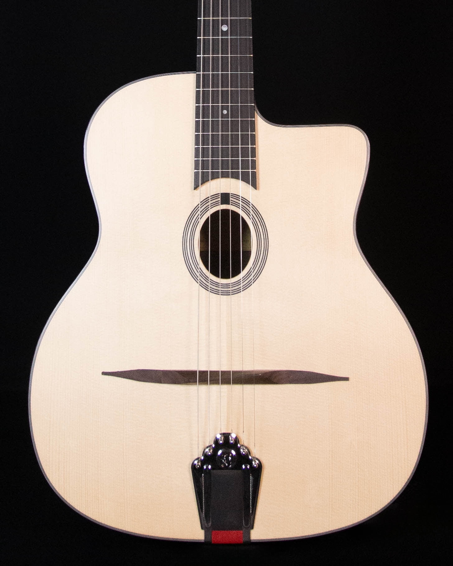 Eastman DM1, Gypsy Guitar, Rosewood Laminate, Spruce Top