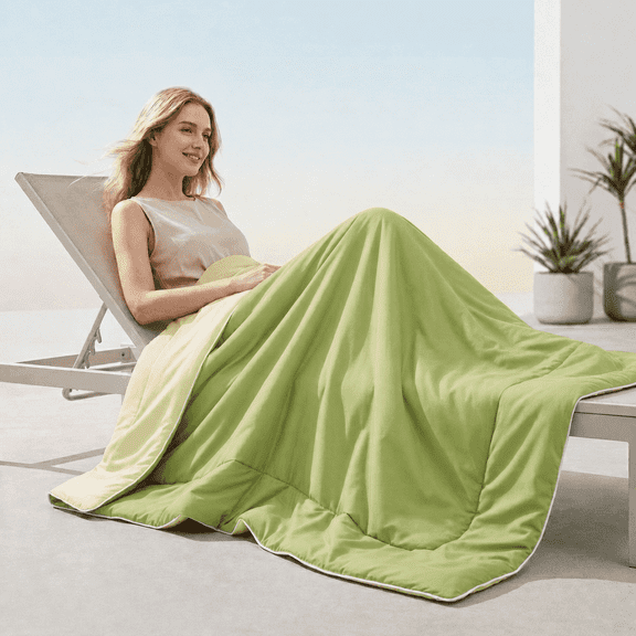 Eastsora Cooling Comforter, Summer Blanket Queen Size 90" x 90", Reversible Comforter