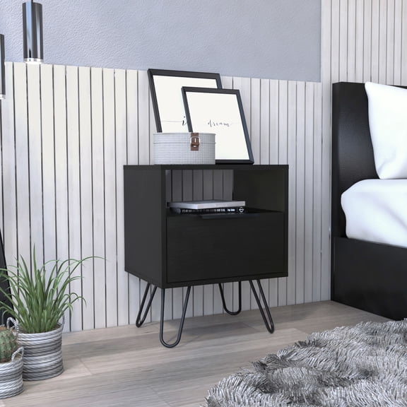 Easy Assembly Side Table / Smart Storage for Essentials