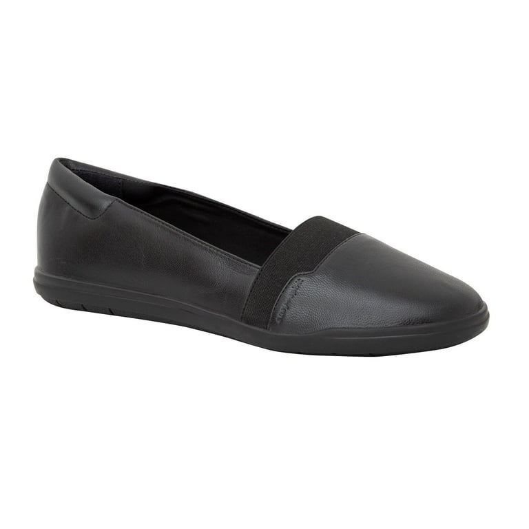 Easy spirit super deals light slip ons