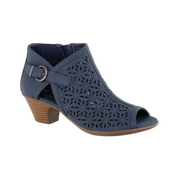 Easy Street Dakota Sandals (Women)