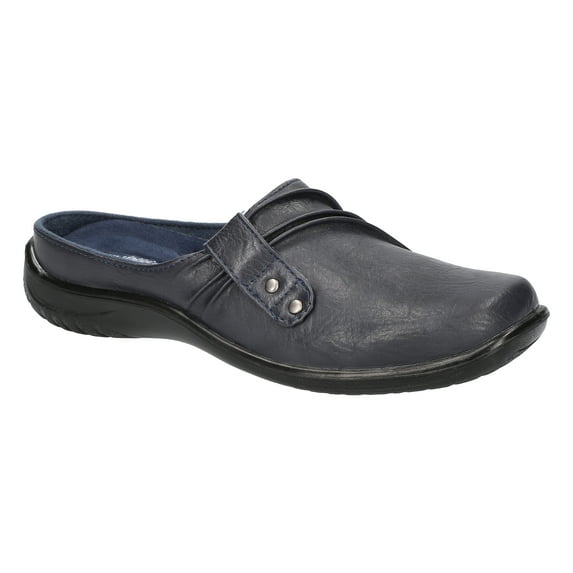 Easy Street Holly Comfort Clogs (Women)