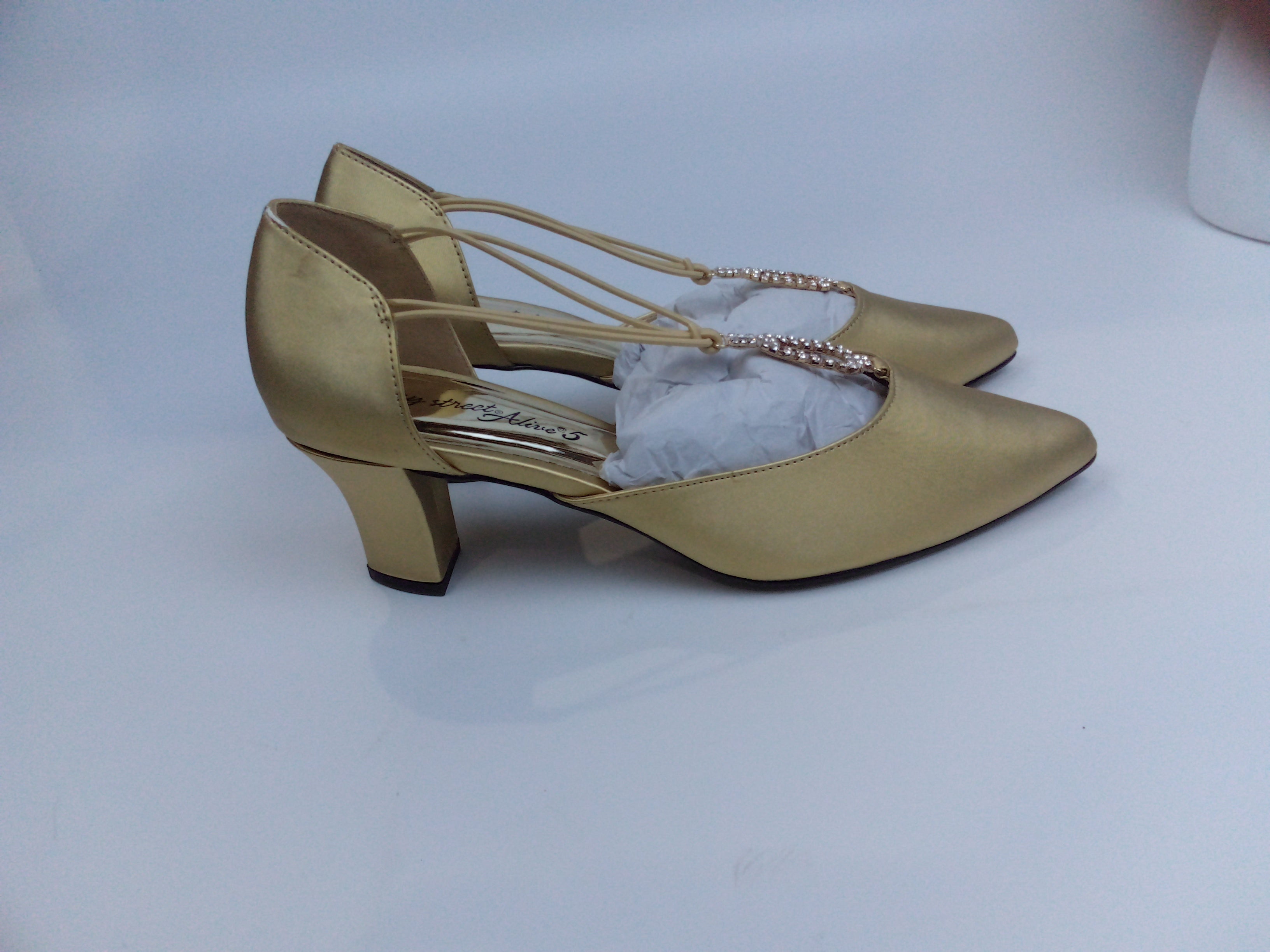 Easy street 2024 moonlight women s pumps