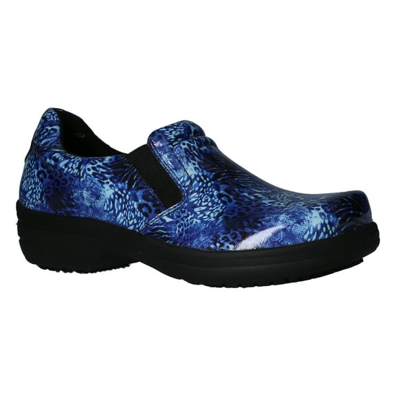 Easy Works by Easy Street Bind Women's Slip Resistant Clog Work Shoe