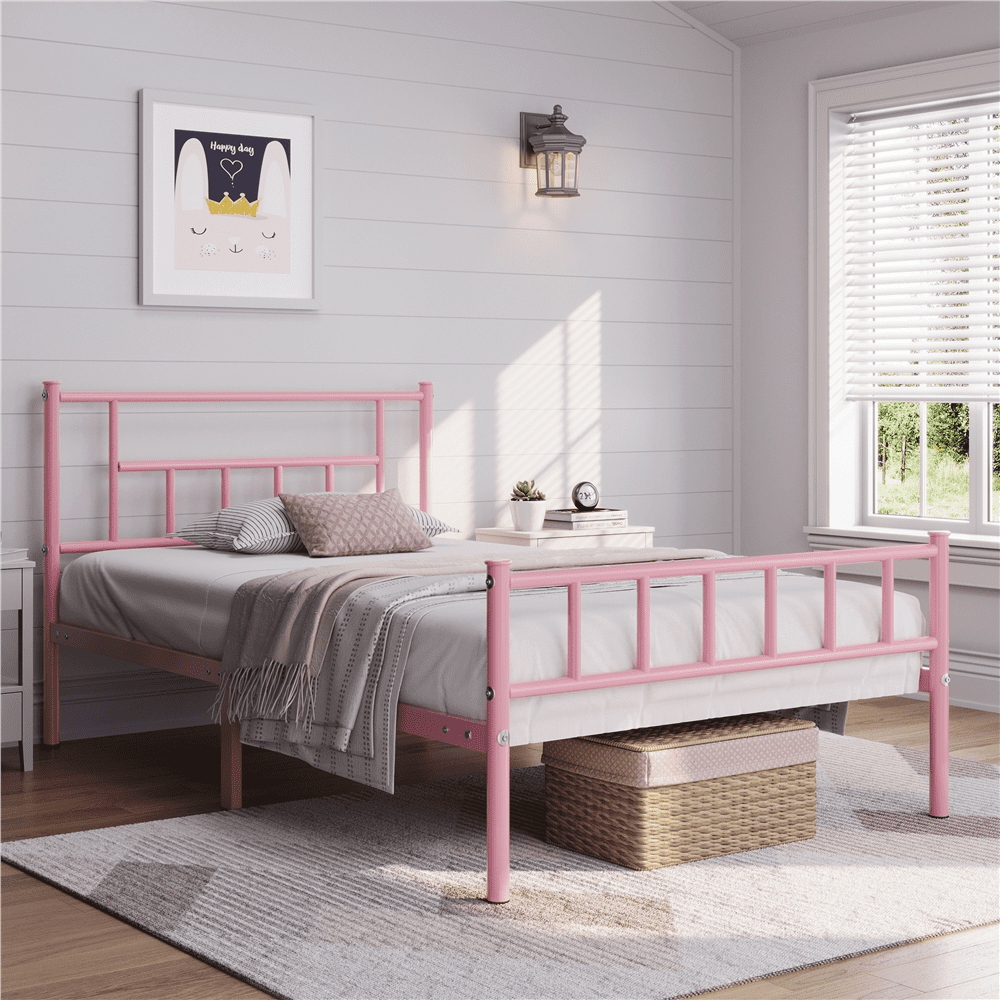 Renwick Metal Platform Bed with Spindle Headboard and Footboard