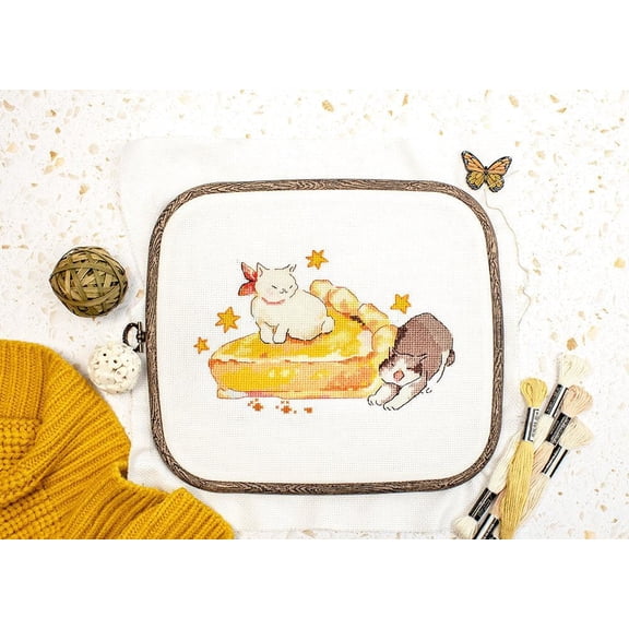 Wizardi LetiStitch Counted Cross Stitch Kit Eating Sleeping Stretching L8811
