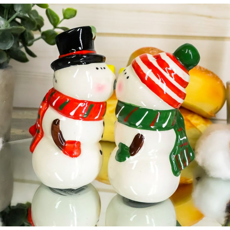 Xmas Magnetic Salt & Pepper Shaker Set