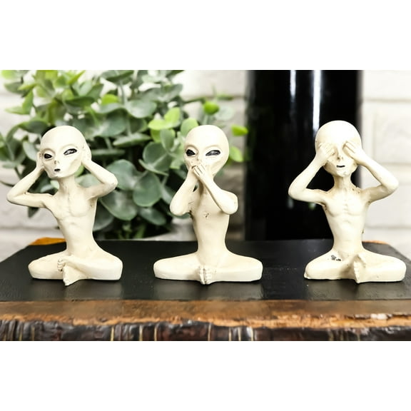 Ebros UFO See Hear Speak No Evil Roswell Alien Sitting Figurines Set of 3