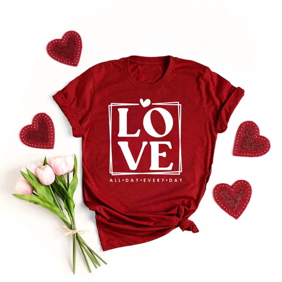 EchfiProm Womens Short Sleeve T shirts Graphic Tees Valentine Day Red Love Heart Crewneck Plus Size Tops for Ladies