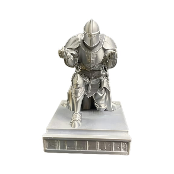 Eco Pen Holder, Office and Study Desktop Storage Decor, Knight-Themed Ornament and Practical Sculpture for Stationery Organization