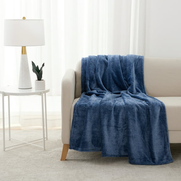 EcoThread™ Plush Heathered Soft Oversized Throw Blanket, Blue