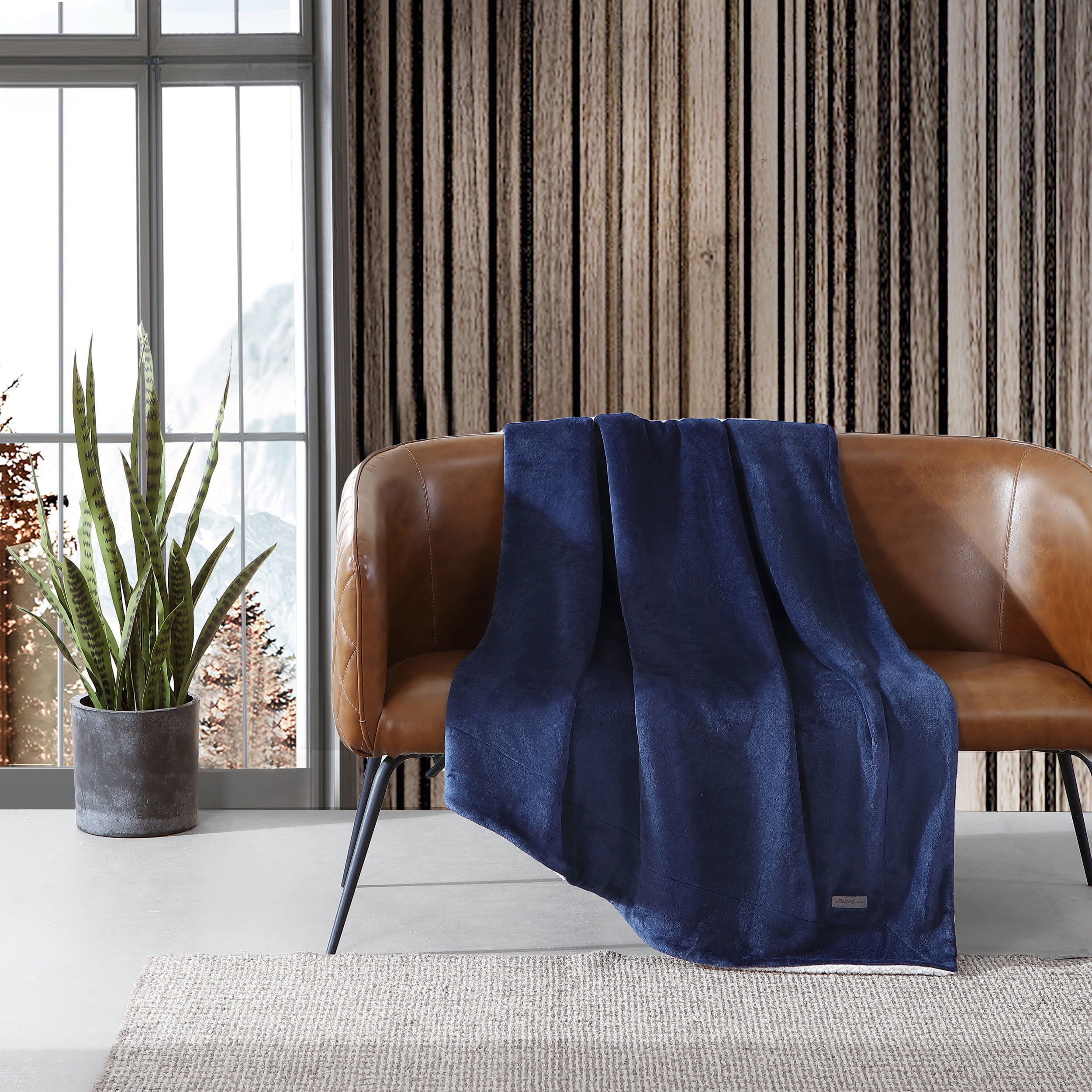 Eddie Bauer Signature Solid Blue Ultra Soft Plush Fleece Twin Blanket