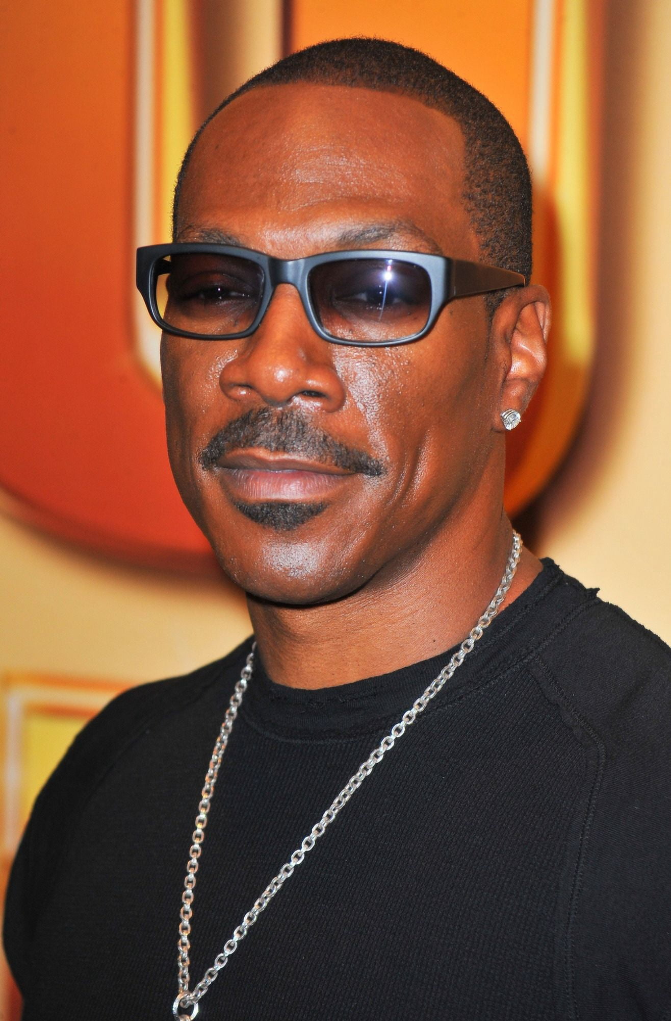 Eddie Murphy At Arrivals For Tower Heist Premiere Canvas Art - (16 x 20)