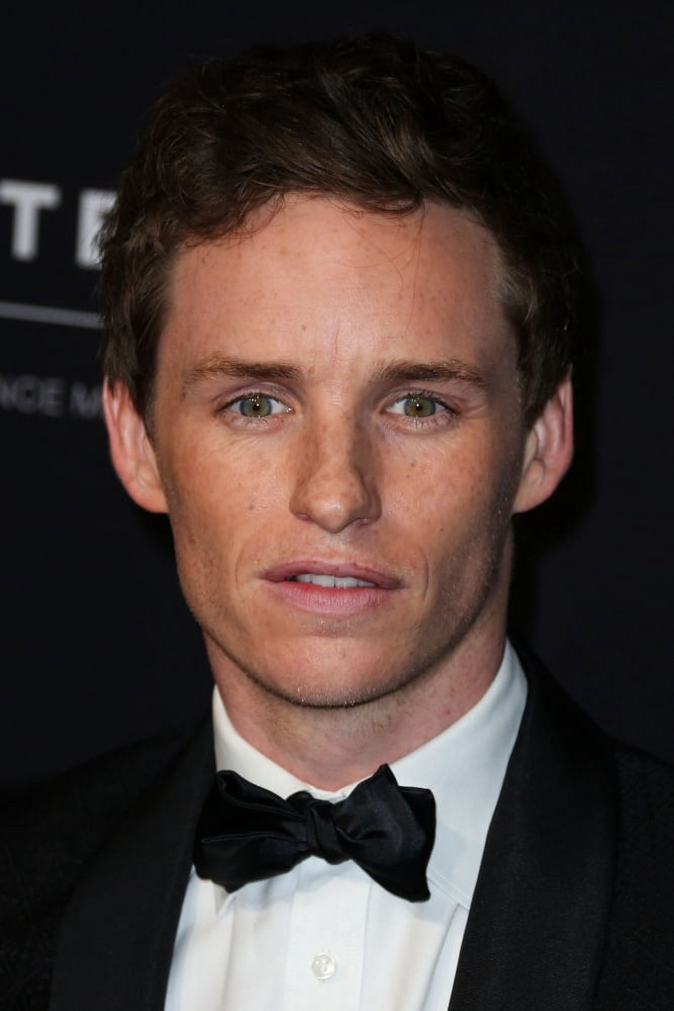 Eddie Redmayne At Arrivals For 2014 Bafta Los Angeles Jaguar Britannia Awards Presented By Bbc America And United Airlines Canvas Art - (16 x 20)