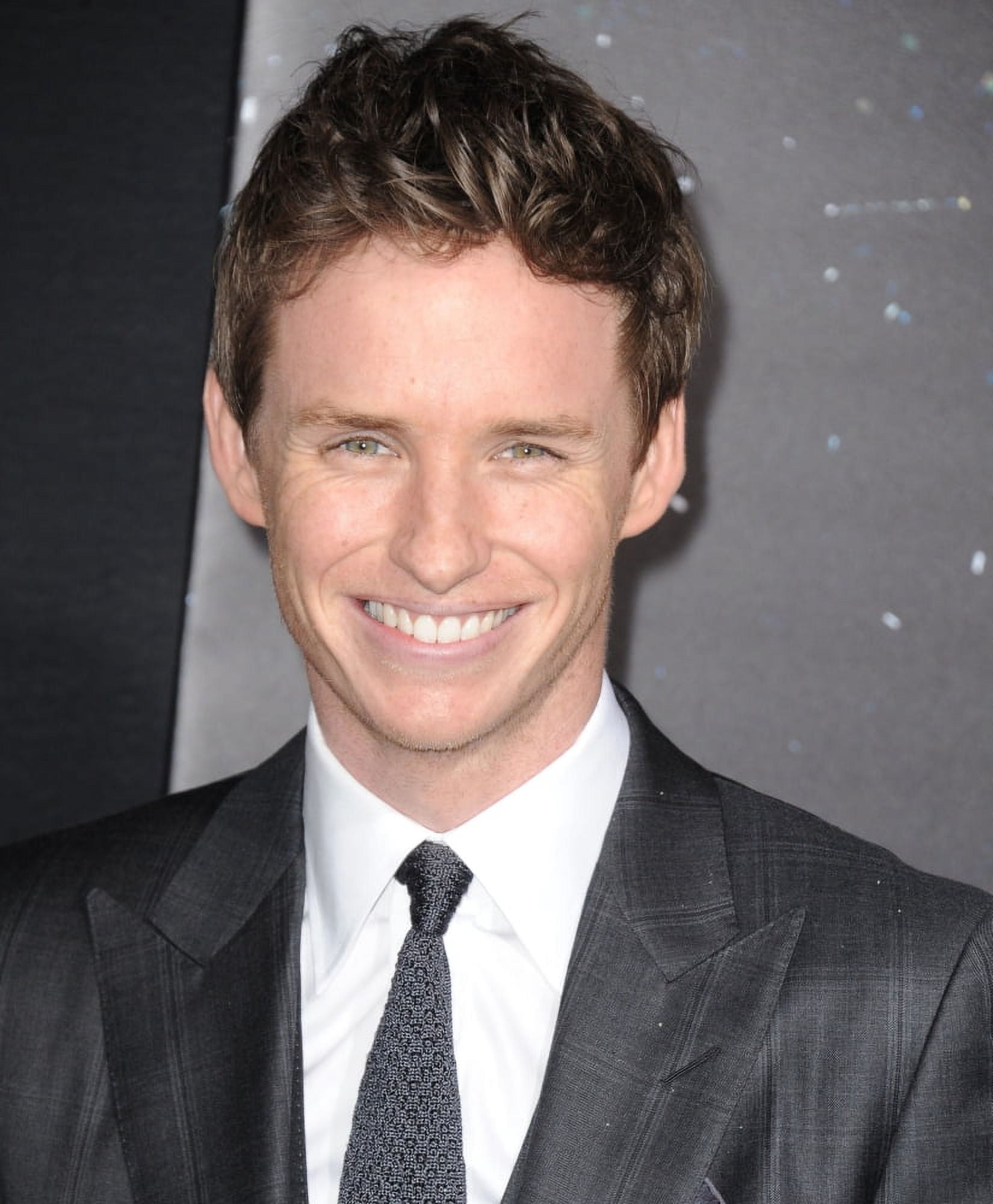 Eddie Redmayne At Arrivals For Jupiter Ascending Premiere Canvas Art -  (16 x 20)