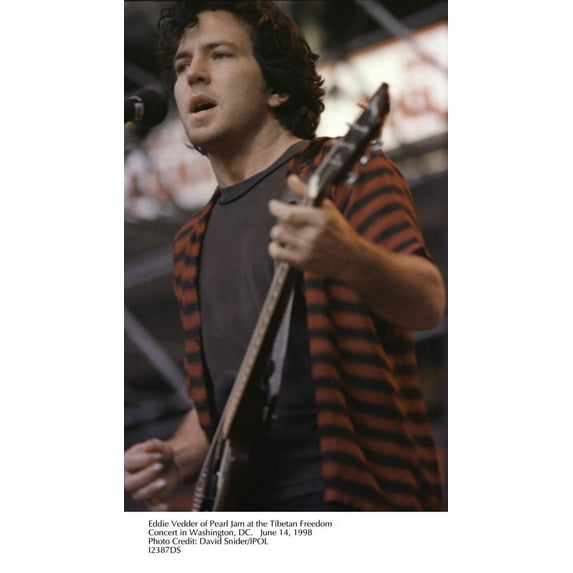 Eddie Vedder performing Photo Print (24 x 30)