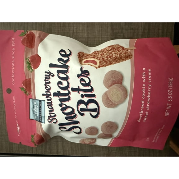 Edward Marc Strawberry Shortcake Bites 5.5 0z 2 pack