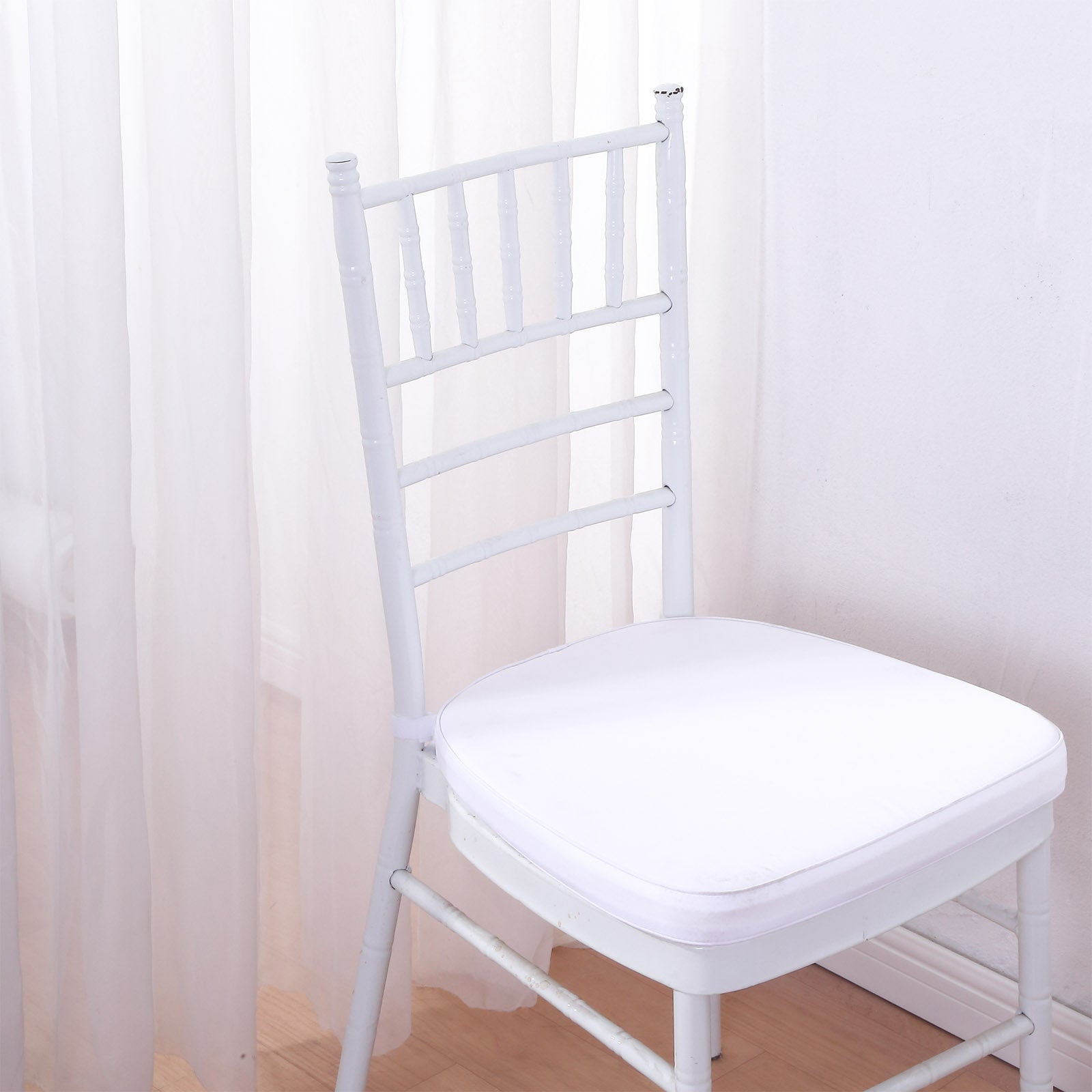 Efavormart 2" Thick White Chiavari Chair Pad, Memory Foam Seat Cushion ...