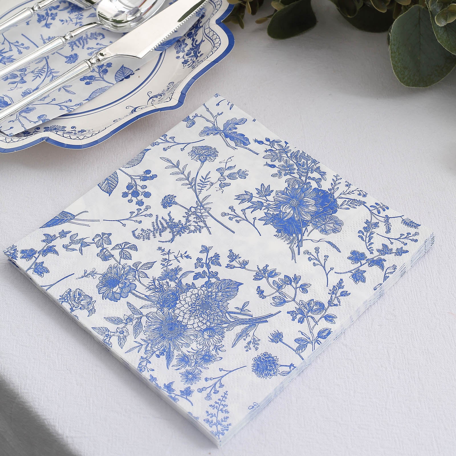 Efavormart 20 Pack - White, Blue Chinoiserie Floral 2-Ply Paper Napkins ...