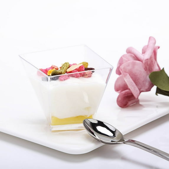 Efavormart 50 Pack Clear 2oz Contemporary Square Twist Disposable Plastic Dessert Cups for Wedding, Birthday, Reception, Buffet, Upscale Occasions, Catered, Restaurants, Drinks, Desserts, Appetizers