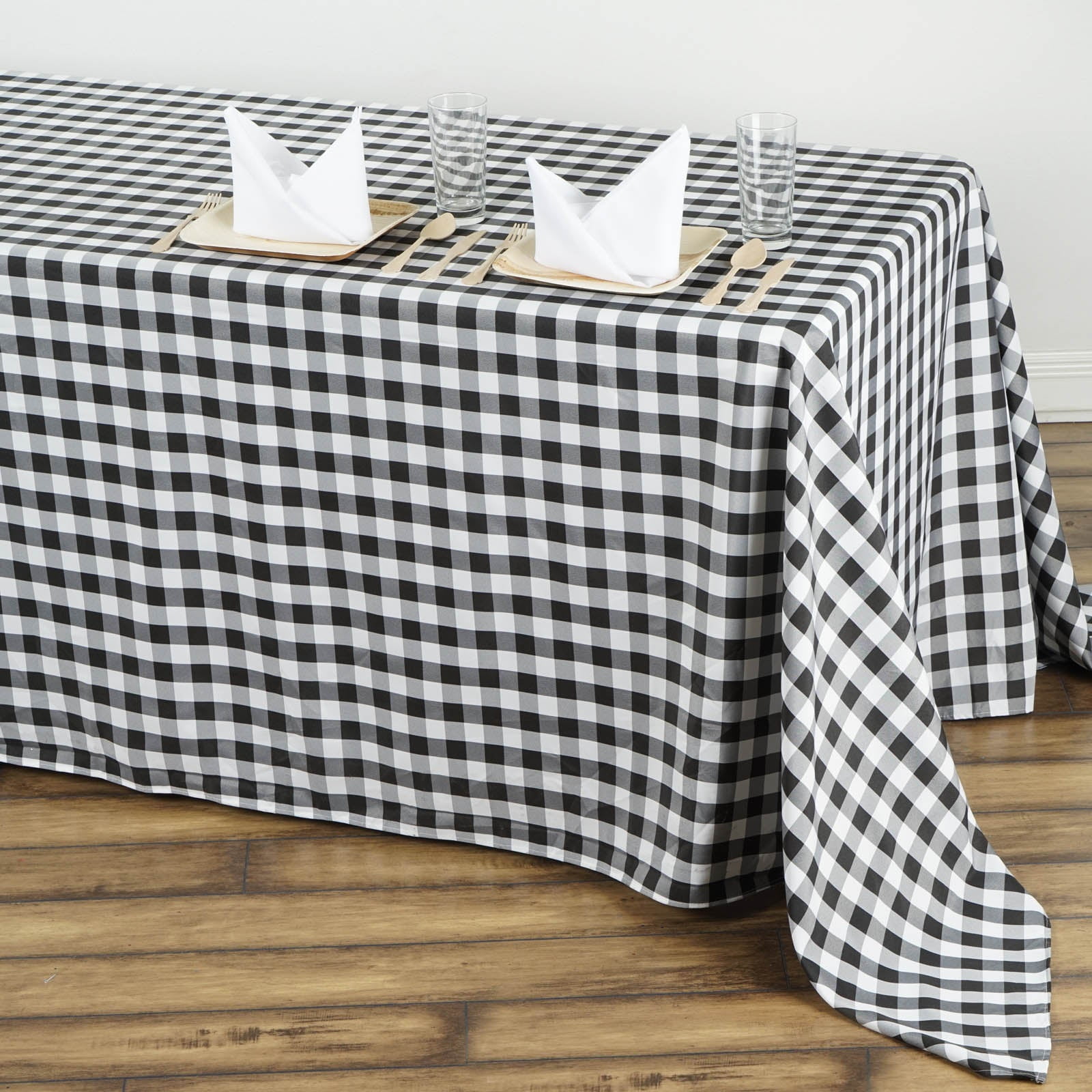 Black and White Checkered Polyester Picnic Tablecloth 90x132"