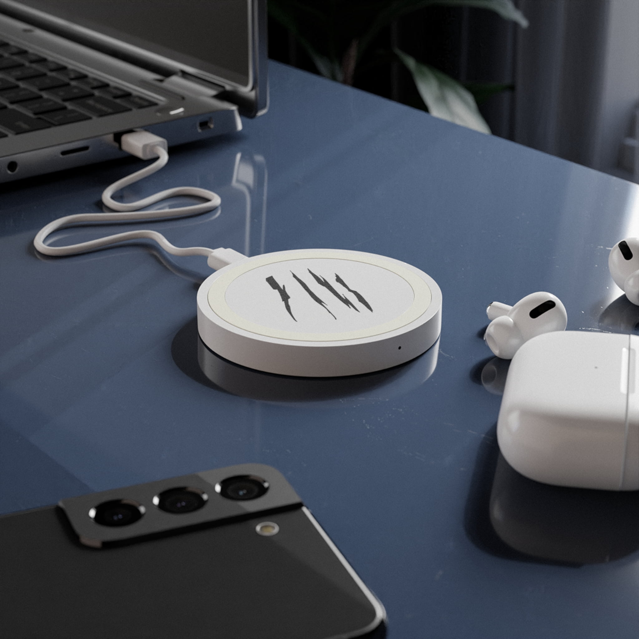 Scratch Charging Effete Feline Claw Marks Scratch Quake Wireless Charging Pad - Walmart.com