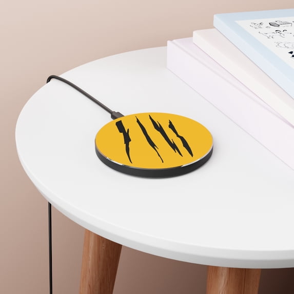 Effete Feline Claw Marks Scratch Wireless Charger