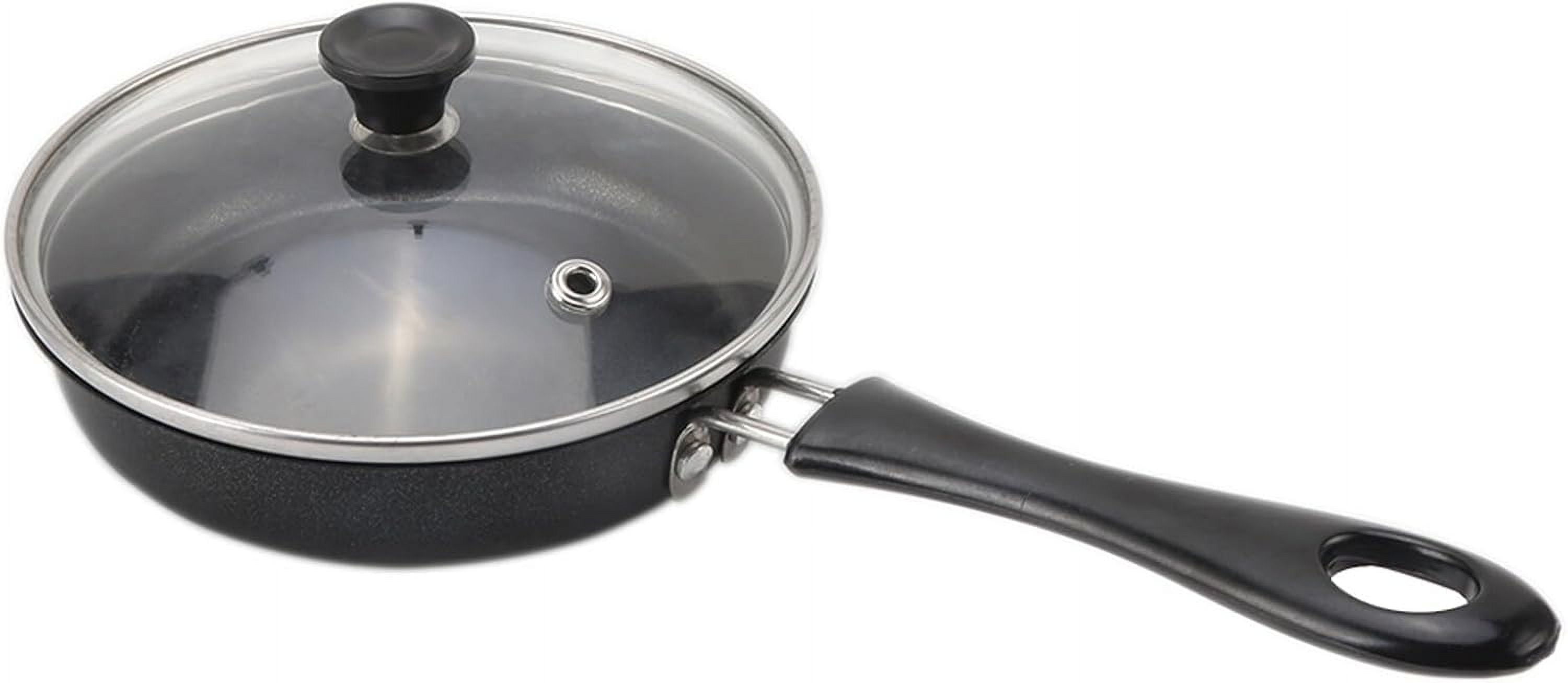 Egg Frying Pan, 4.7-Inch Single Egg Durable Small Pan with Handle, Nonstick Frying Pan With Lid Covered, Heat Resistant Small Egg Skillet Cooking Pot, Portable Round Omelet Pan for Stove