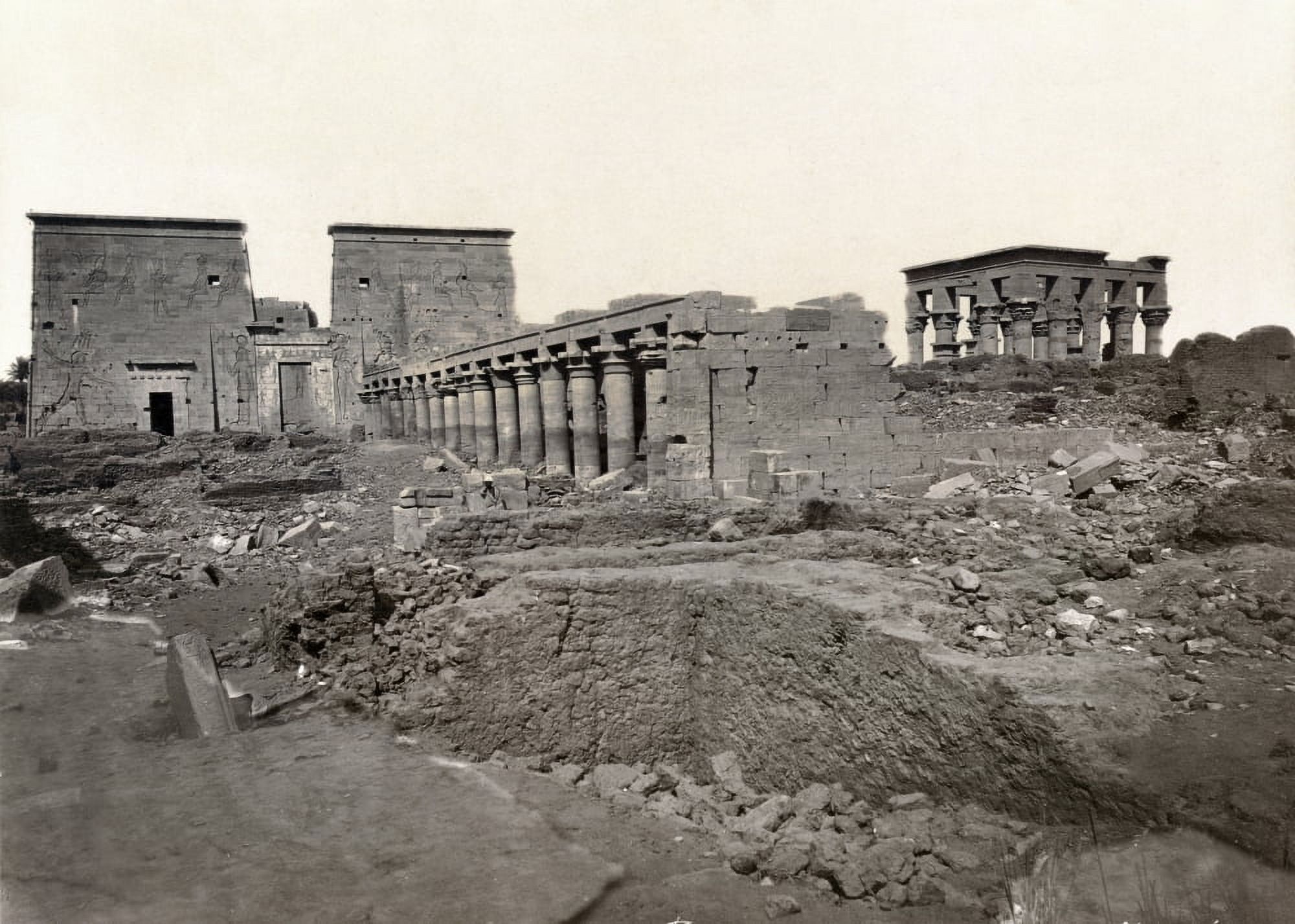 Pylon Bea Egypt Temple Of Isis. Nview Of The Peristyle Hall And The Pylon Gateway ...