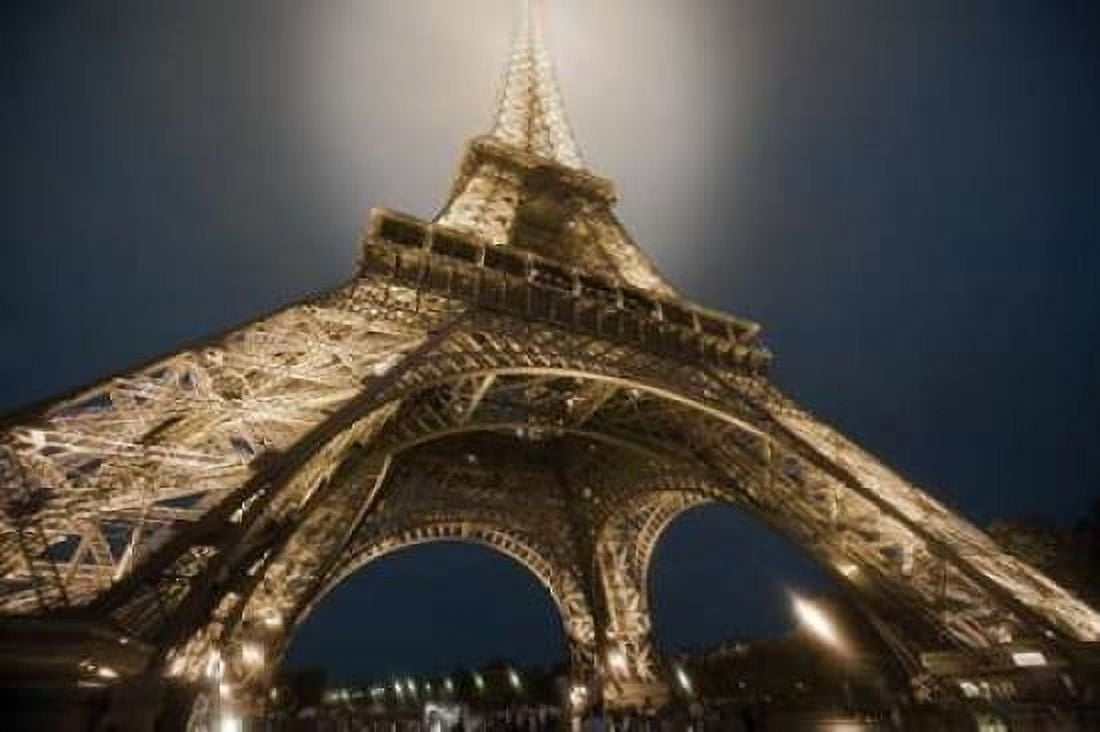 Eiffel Glow Canvas Art - Danita Delimont (24 x 36)