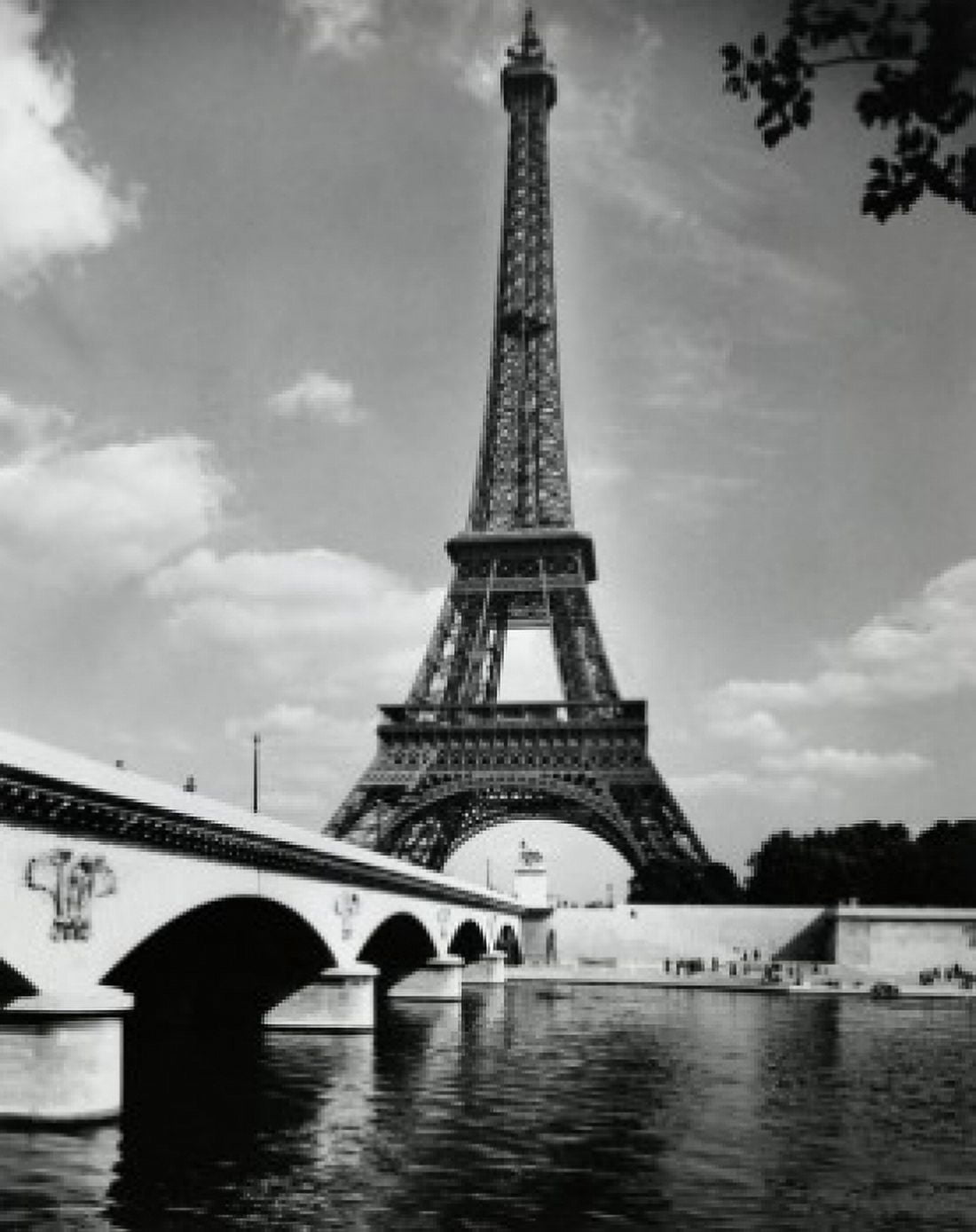 Eiffel Tower Paris France Canvas Art - (18 x 24)