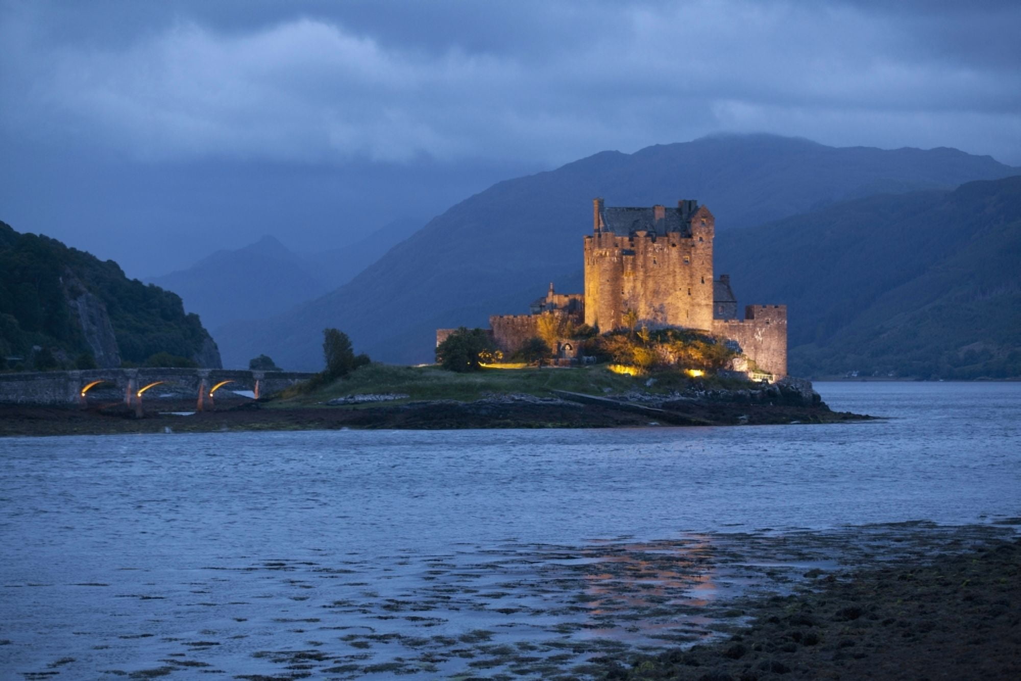 Eilean Donan Castle Dornie Highlands Scotland Canvas Art - Carl Bruemmer Design Pics (19 x 12)