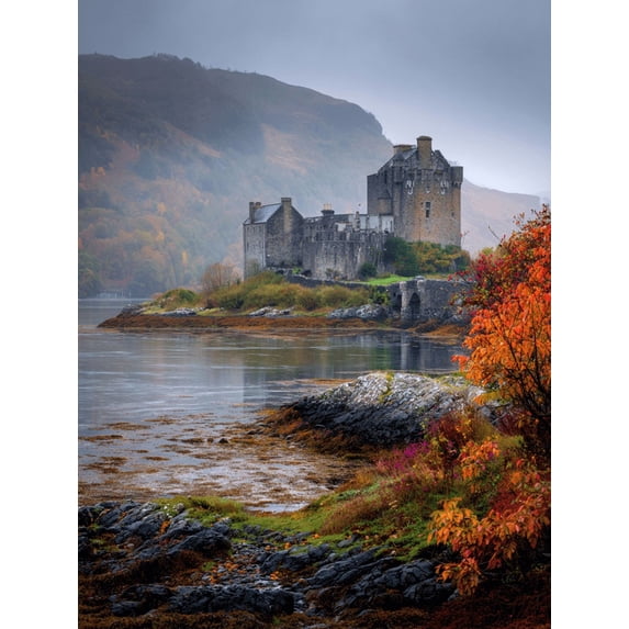 Eilean Donan Castle Scotland Autumn Canvas Print, Wall Decor for Living Room Bedroom Kitchen Office Hotel Entryway