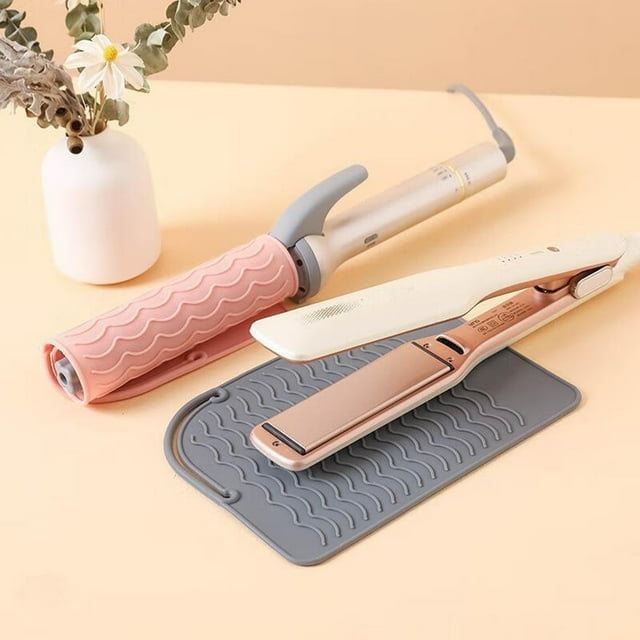 Eisoary Curling Iron Heat Resistant Mat Anti-slip Silicone Rectangle Portable Flat Iron Hair Straightener Hair Styling Hot Tools Travel Heat Pad Protector Cover Black