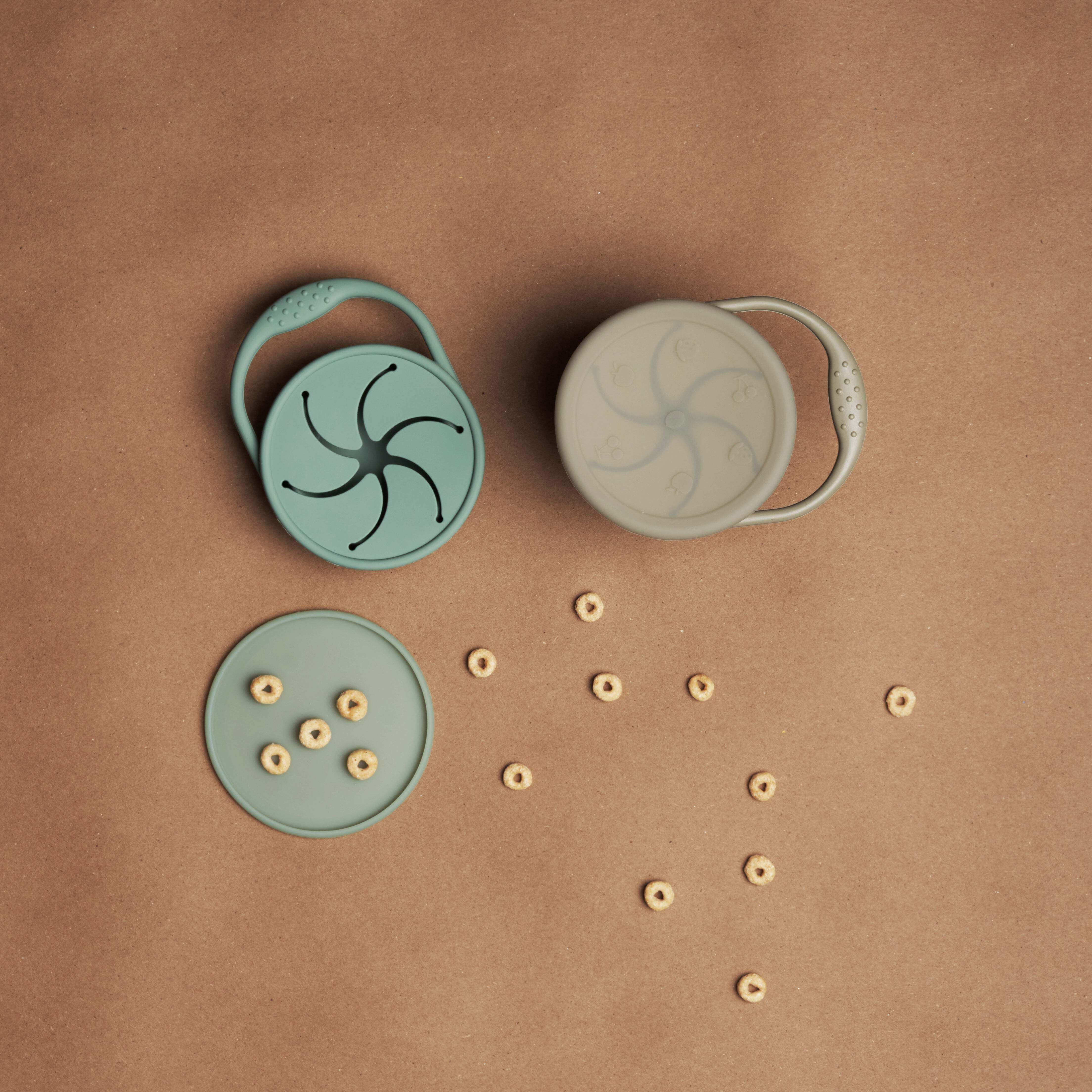 Eizzy Toddler/baby Silicone Snack Cup 2pk set