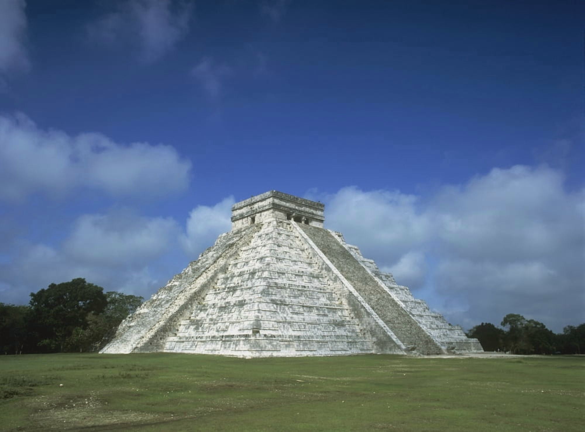 El Castillo Pyramid Canvas Art - Chris Caldicott Design Pics (36 x 26)