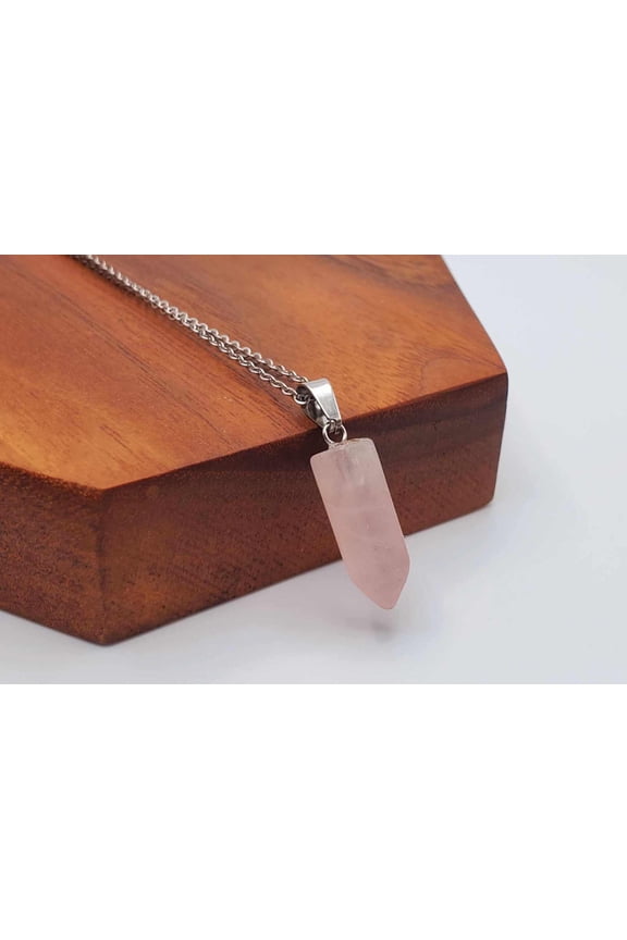 Elegant 18-Inch Silver Tone Rose Quartz Point Necklace - Perfect for Daily Wear