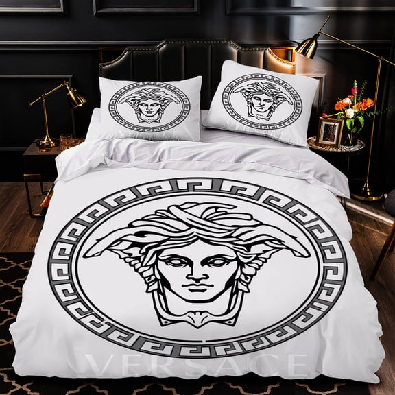 Elegant 3-Piece Duvet Cover Set with Classical and Greek Key Pattern Black and White Design for Modern Bedrooms